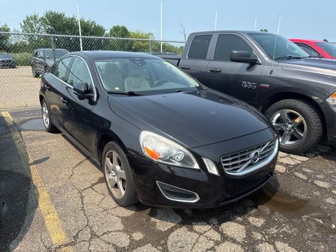 Used 2013 Volvo S60 T5 FWD image 10