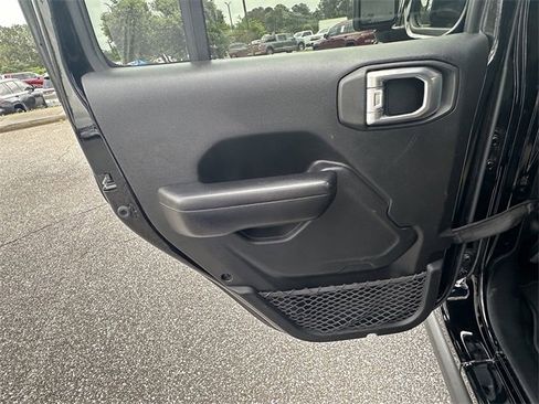Used 2021 Jeep Wrangler Unlimited Sport image 21