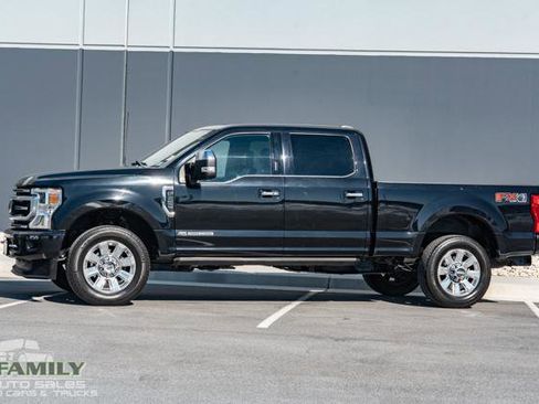 Used 2021 Ford F250 Platinum w/ FX4 Off-Road Package image 3