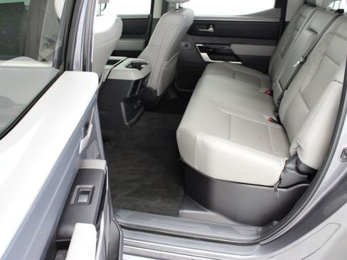 Used 2023 Toyota Tundra Limited AWD/4WD image 33