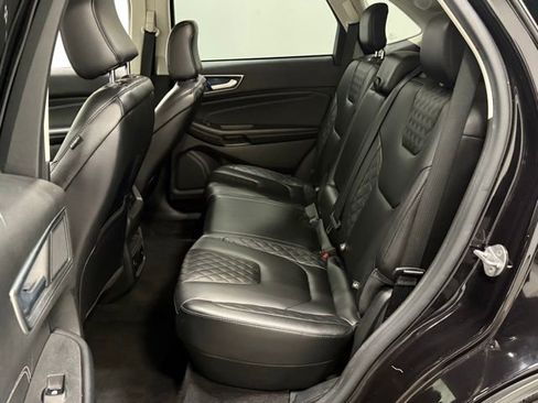 Certified 2023 Ford Edge Titanium image 32