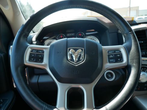 Used 2016 RAM 1500 Laramie w/ Convenience Group AWD/4WD image 25