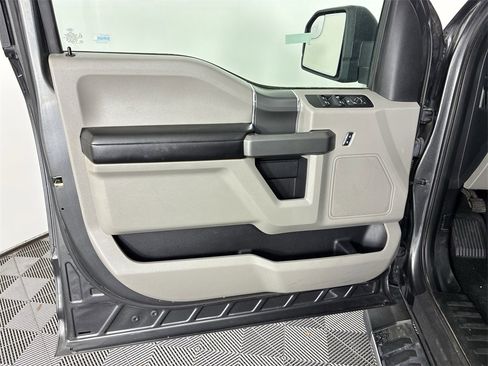 Used 2017 Ford F150 XLT w/ XTR Package image 16