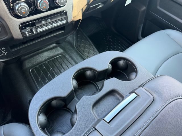 New 2026 RAM 3500 Tradesman AWD/4WD image 20