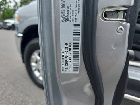 Used 2022 RAM 2500 Laramie AWD/4WD image 36