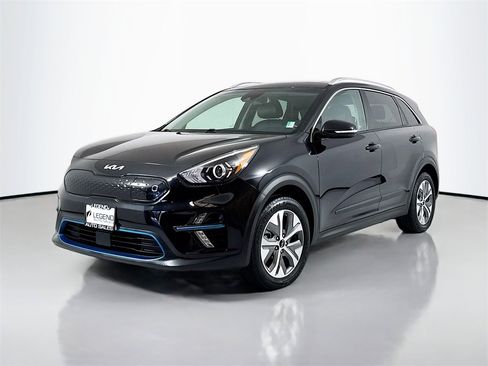 Used 2022 Kia Niro EX Premium w/ Cold Weather Package image 1