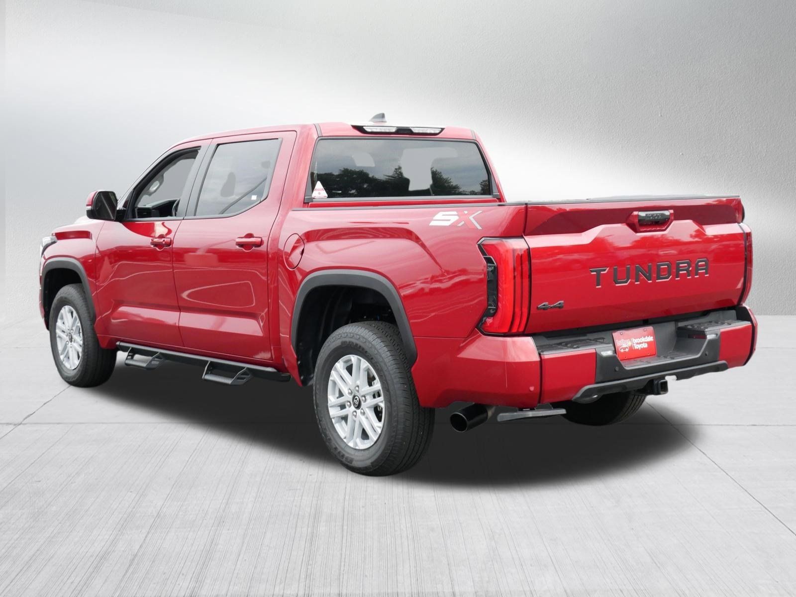 Certified 2024 Toyota Tundra SR5 AWD/4WD image 5