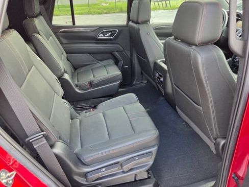 Used 2022 Chevrolet Tahoe RST w/ Luxury Package RWD image 15