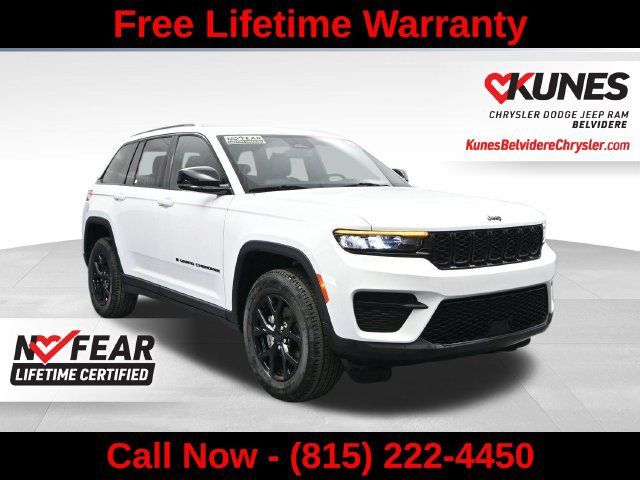 Used 2024 Jeep Grand Cherokee Altitude AWD/4WD image 1
