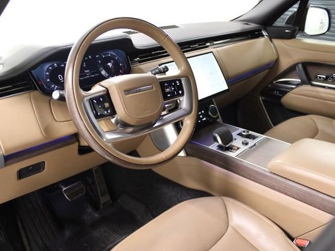 Certified 2023 Land Rover Range Rover SE AWD/4WD image 4