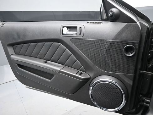 Used 2011 Ford Mustang Premium w/ 202A Rapid Spec Order Code image 15