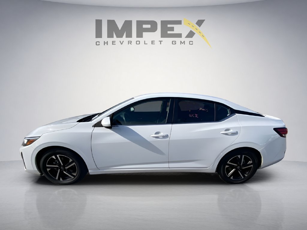 Used 2025 Nissan Sentra SV FWD image 2