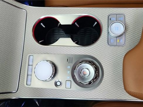 Used 2025 Genesis GV80 3.5T Prestige image 51