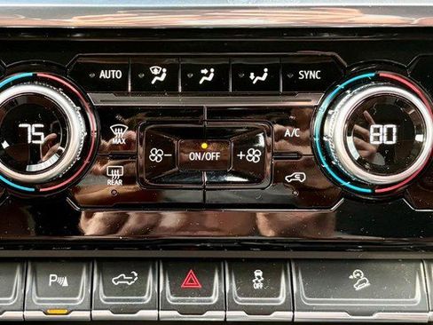 Used 2025 GMC Sierra 2500 Denali Ultimate w/ Max Trailering Package image 31