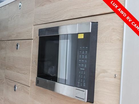 Used 2023 Mercedes-Benz Sprinter 2500 image 20