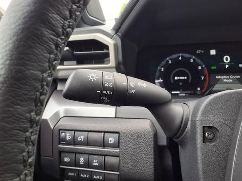 Used 2025 Toyota Tacoma TRD Off-Road w/ TRD Off Road Upgrade Package AWD/4WD image 23