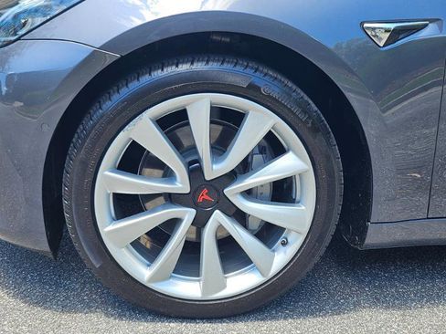Used 2019 Tesla Model 3 Long Range RWD image 17