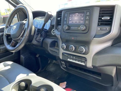 Used 2022 RAM 4500 Tradesman RWD image 13