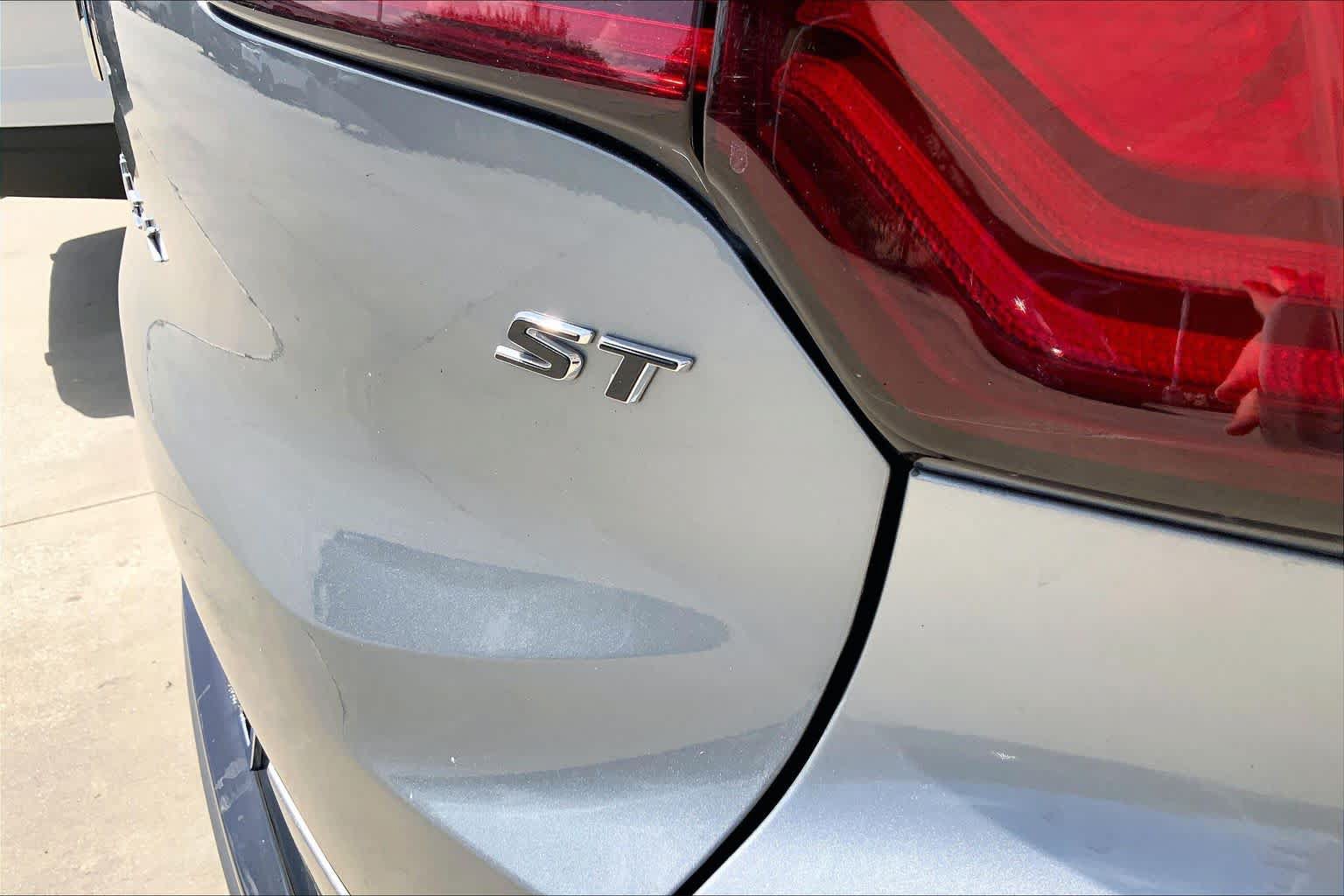 Used 2024 Buick Encore GX Sport Touring FWD image 10