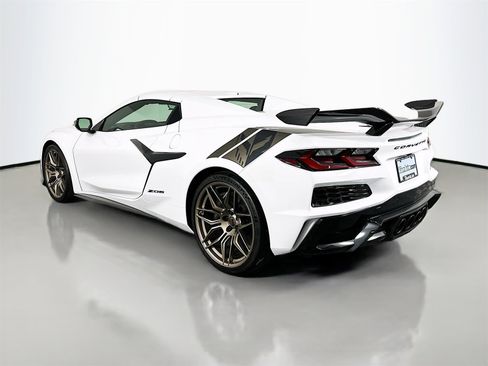 New 2025 Chevrolet Corvette Z06 w/ Z07 Performance Package image 5