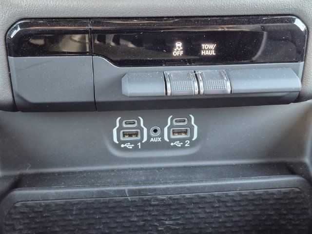 Used 2022 RAM 1500 Big Horn AWD/4WD image 26