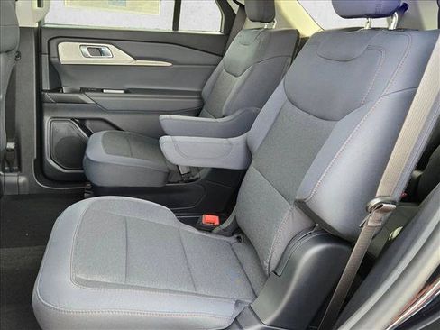 New 2026 Ford Explorer Active RWD image 16