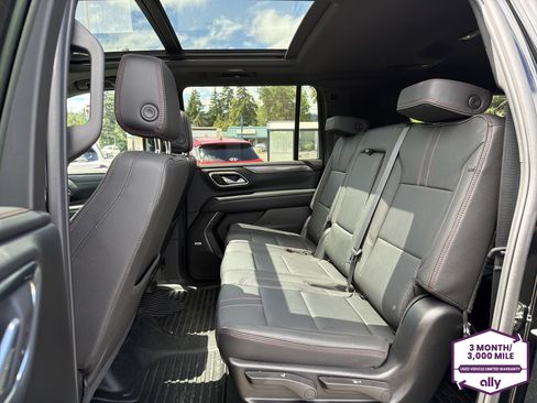 Used 2024 Chevrolet Suburban RST AWD/4WD image 11