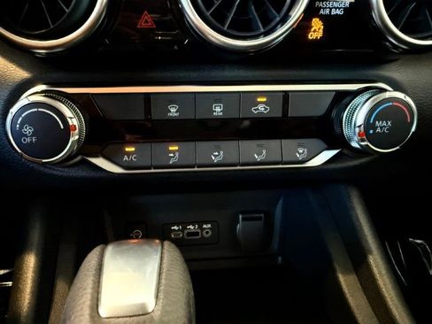 New 2025 Nissan Sentra SV w/ Trunk Package image 31