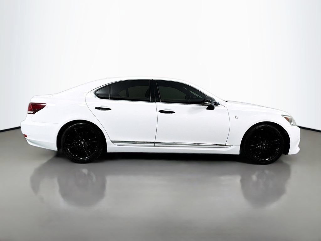 Used 2015 Lexus LS 460 RWD image 8