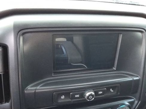Used 2018 Chevrolet Silverado 1500 Custom w/ Custom Value Package RWD image 15