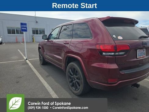 Used 2019 Jeep Grand Cherokee Altitude AWD/4WD image 3
