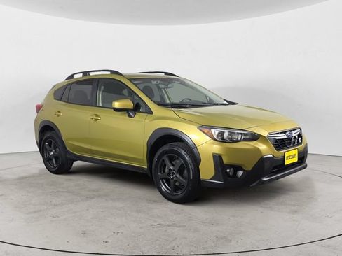 Used 2021 Subaru Crosstrek 2.0i Premium w/ Moonroof Package AWD/4WD image 3