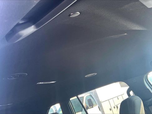 Used 2025 GMC Acadia Elevation FWD image 30