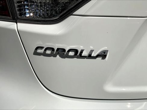 Used 2026 Toyota Corolla LE FWD image 10