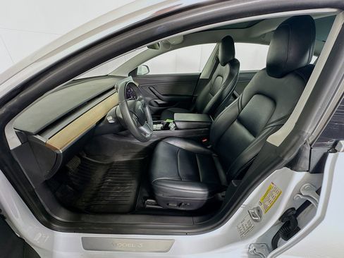 Used 2019 Tesla Model 3 Long Range image 13