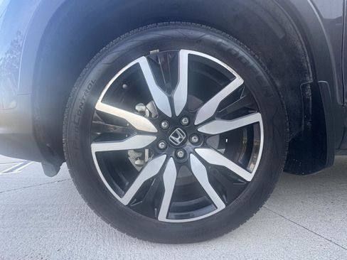 Used 2022 Honda Pilot Touring image 23