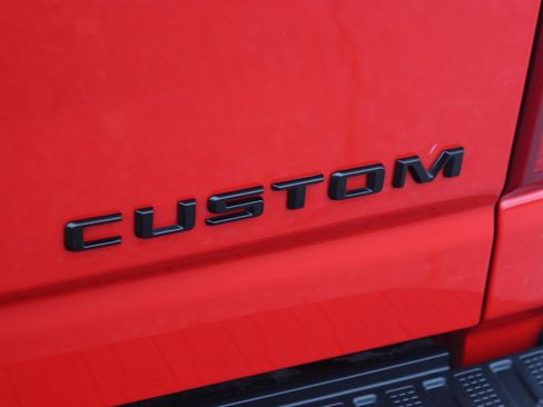 Used 2025 Chevrolet Silverado 2500 Custom w/ Custom Value Package image 15