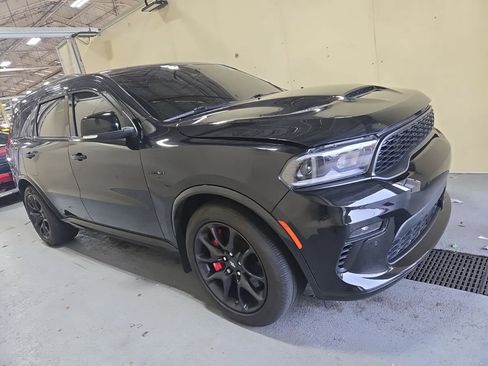 Used 2023 Dodge Durango R/T w/ Tow 'N Go Package AWD/4WD image 3
