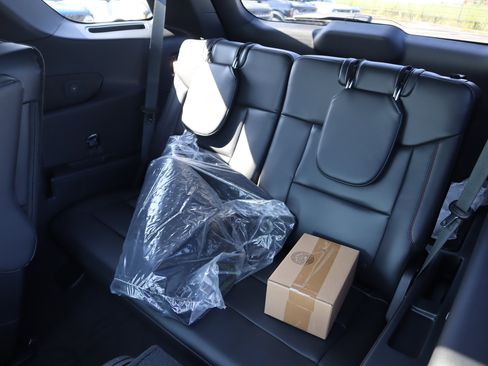 New 2025 Ford Explorer ST w/ Sun And Sound Package image 39