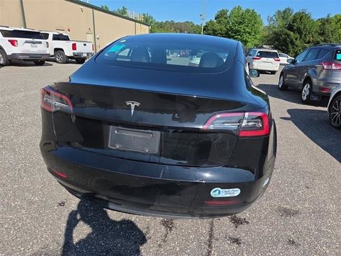 Used 2021 Tesla Model 3 Standard Range Plus RWD image 3