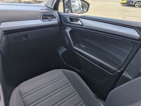 Used 2024 Volkswagen Tiguan S image 17