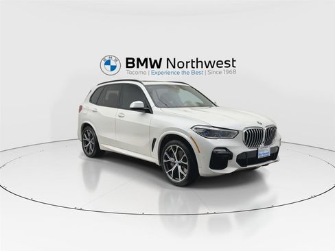 Used 2019 BMW X5 xDrive50i w/ M Sport Package image 6