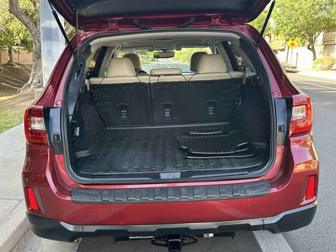 Used 2016 Subaru Outback 2.5i Limited image 38