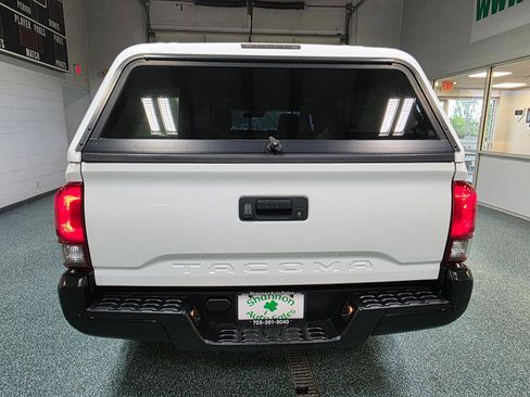 Used 2020 Toyota Tacoma SR image 9