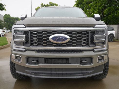 Used 2026 Ford F450 Platinum w/ Platinum Plus Package image 2