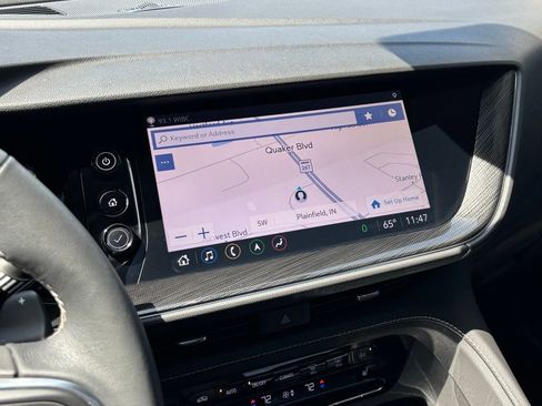 Used 2021 Buick Envision Essence w/ Technology Package I FWD image 32