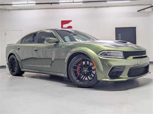 Used 2022 Dodge Charger Scat Pack image 2