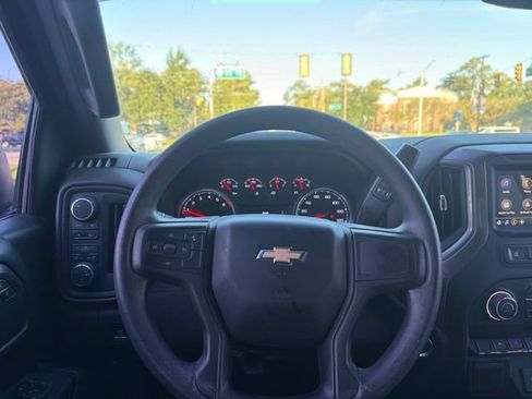 Used 2023 Chevrolet Silverado 1500 Custom AWD/4WD image 11