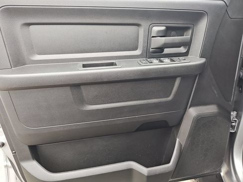 Used 2022 RAM 2500 Tradesman w/ Chrome Appearance Group AWD/4WD image 16
