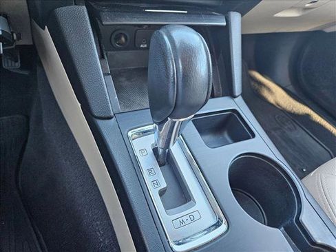 Used 2016 Subaru Outback 2.5i Limited image 11